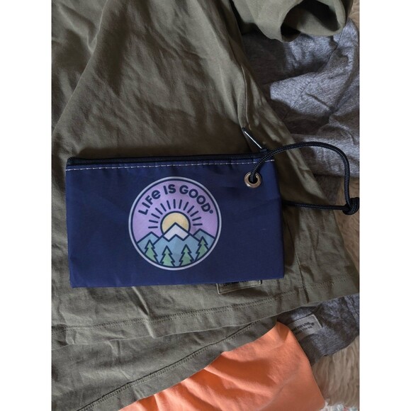 Lot of 4 LIFE iS GOOD TShirts M’s XXL Happy Hour Keep It Simple, W’s XXL & Pouch - Picture 12 of 13